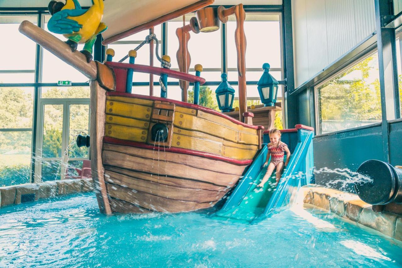 Отель Europarcs De Biesbosch Willemsdorp Экстерьер фото